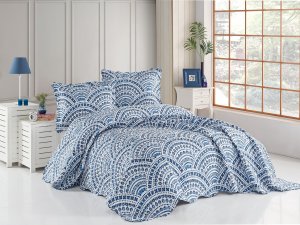 Biela prikrývka na posteľ s modrými ornamentami N-770