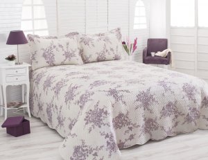Biela prikrývka na posteľ s romantickým kvetinovým vzorom N-779